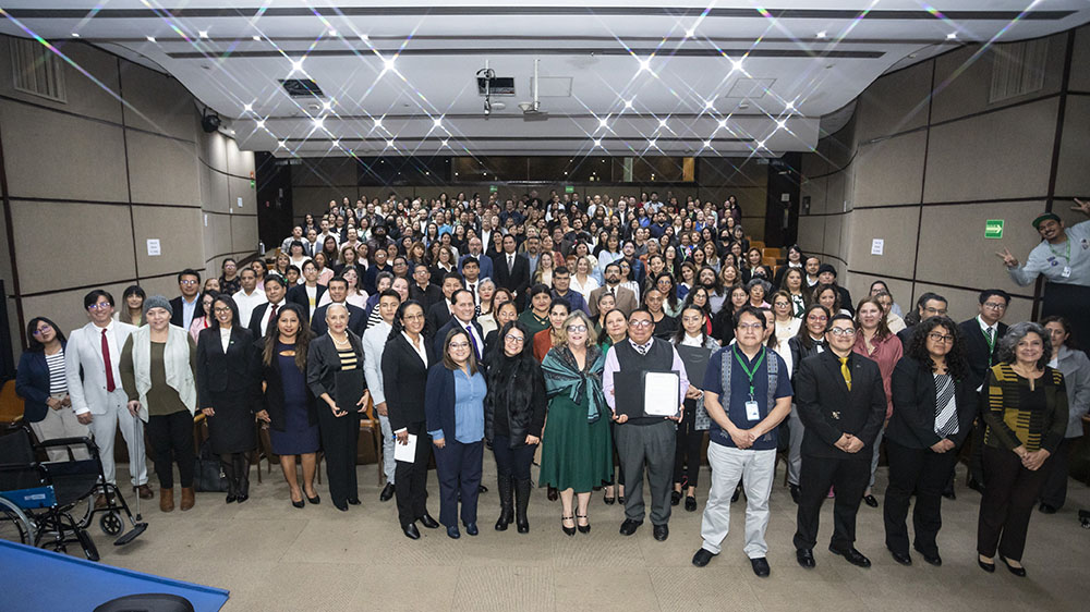 01 13Aniversario head